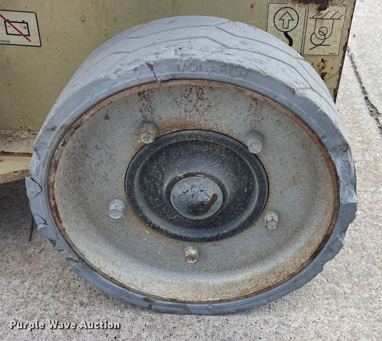 image for item LD9484 2008 JLG 2030ES scissor lift