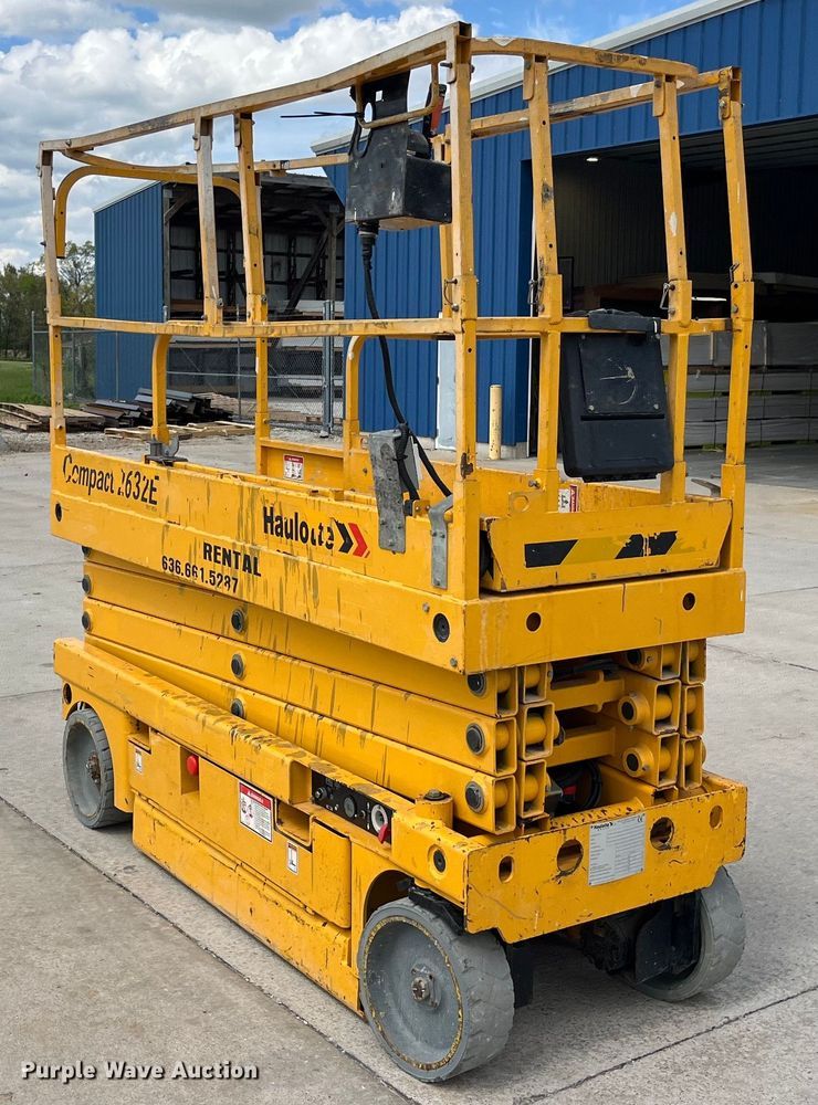 image for item LD9485 2012 Haulotte Compact 2632E scissor lift