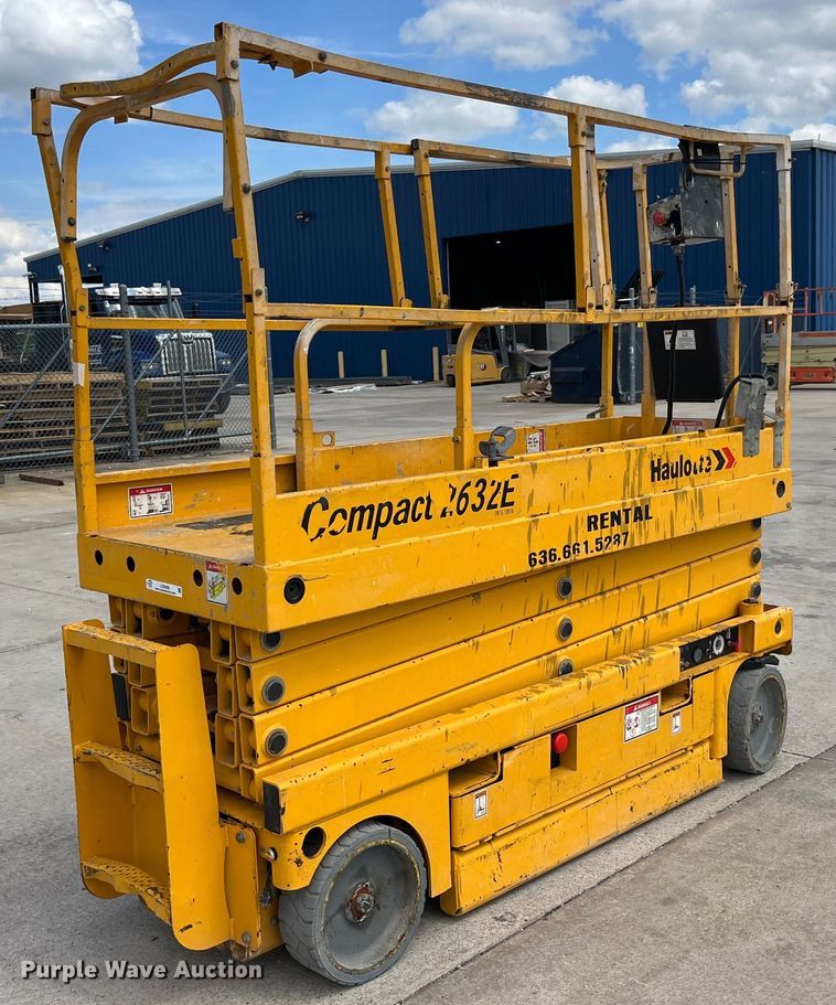 image for item LD9485 2012 Haulotte Compact 2632E scissor lift