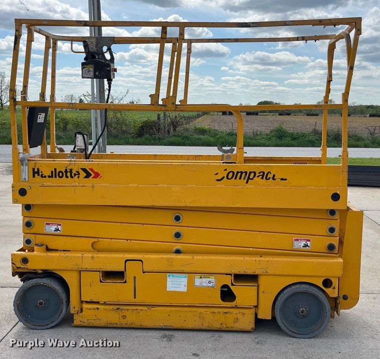 image for item LD9485 2012 Haulotte Compact 2632E scissor lift
