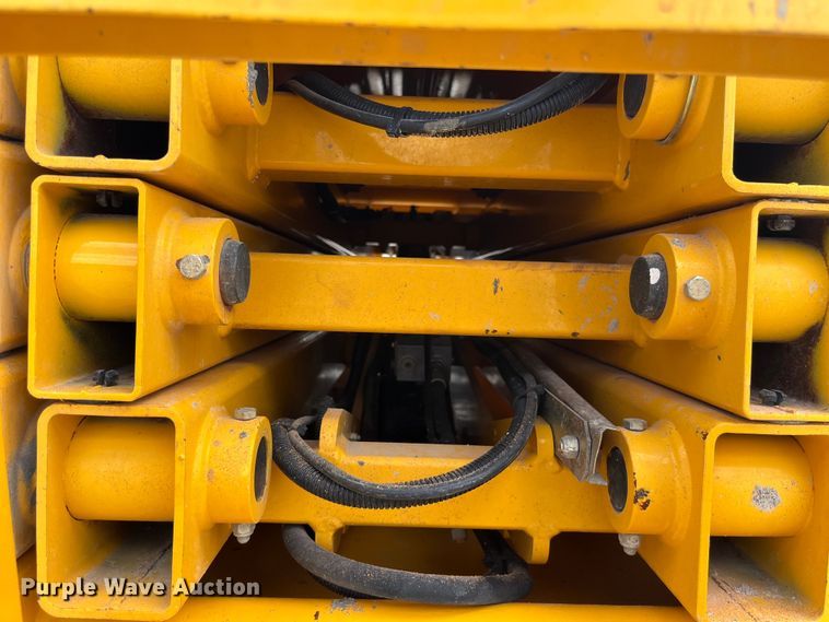 image for item LD9485 2012 Haulotte Compact 2632E scissor lift