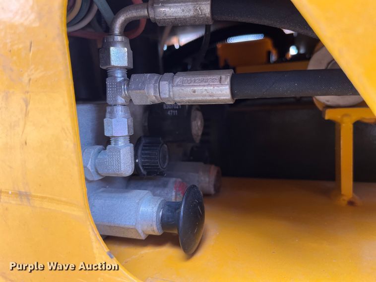 image for item LD9485 2012 Haulotte Compact 2632E scissor lift