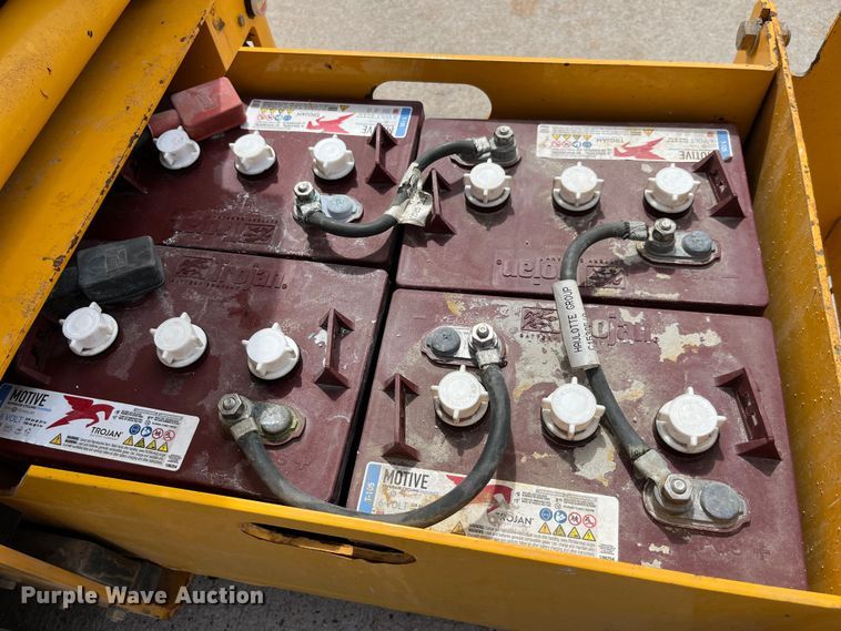 image for item LD9485 2012 Haulotte Compact 2632E scissor lift