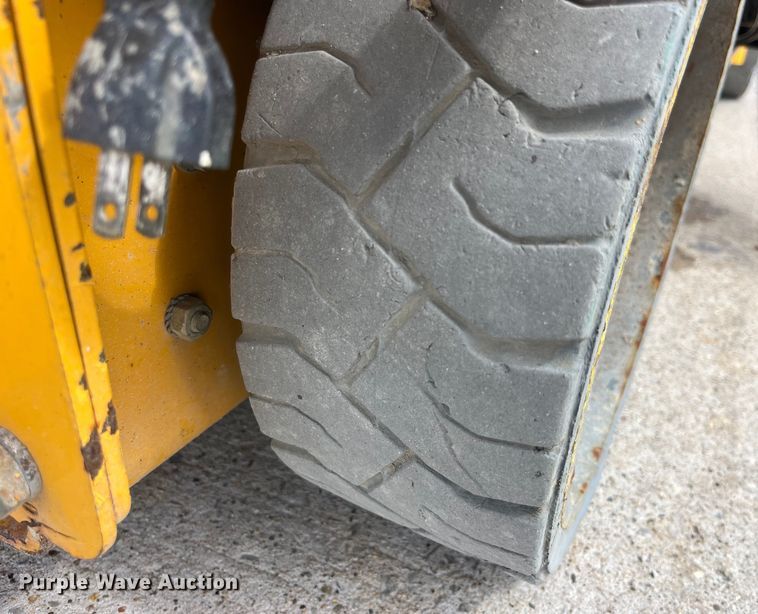 image for item LD9485 2012 Haulotte Compact 2632E scissor lift