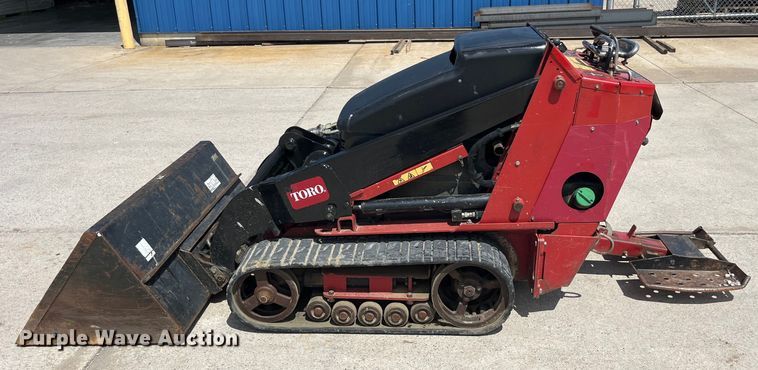 image for item LD9486 2017 Toro TX525 compact utility loader