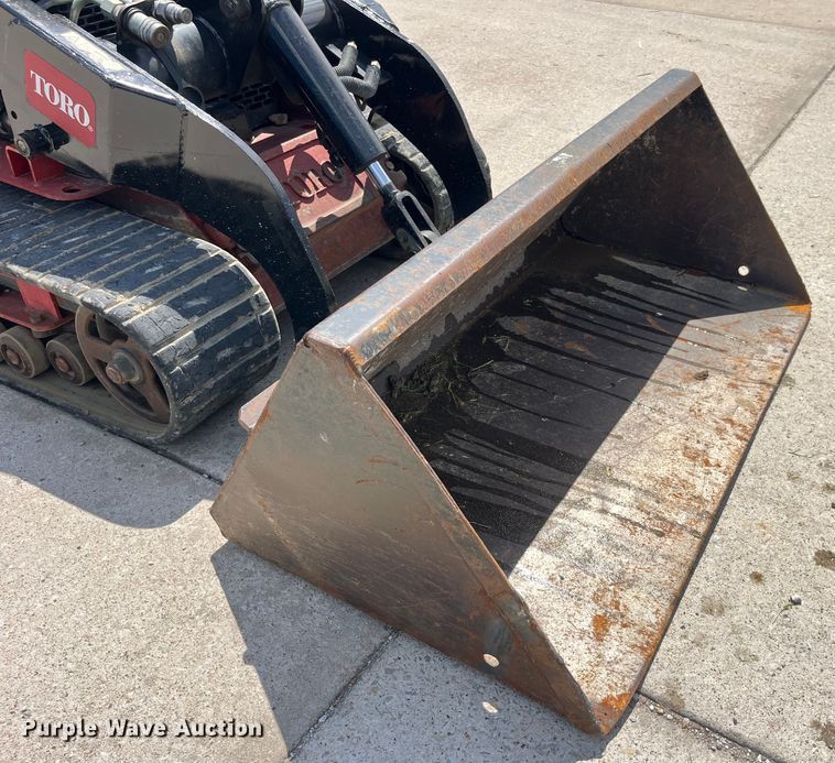 image for item LD9486 2017 Toro TX525 compact utility loader