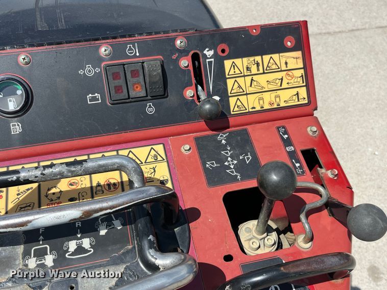 image for item LD9486 2017 Toro TX525 compact utility loader