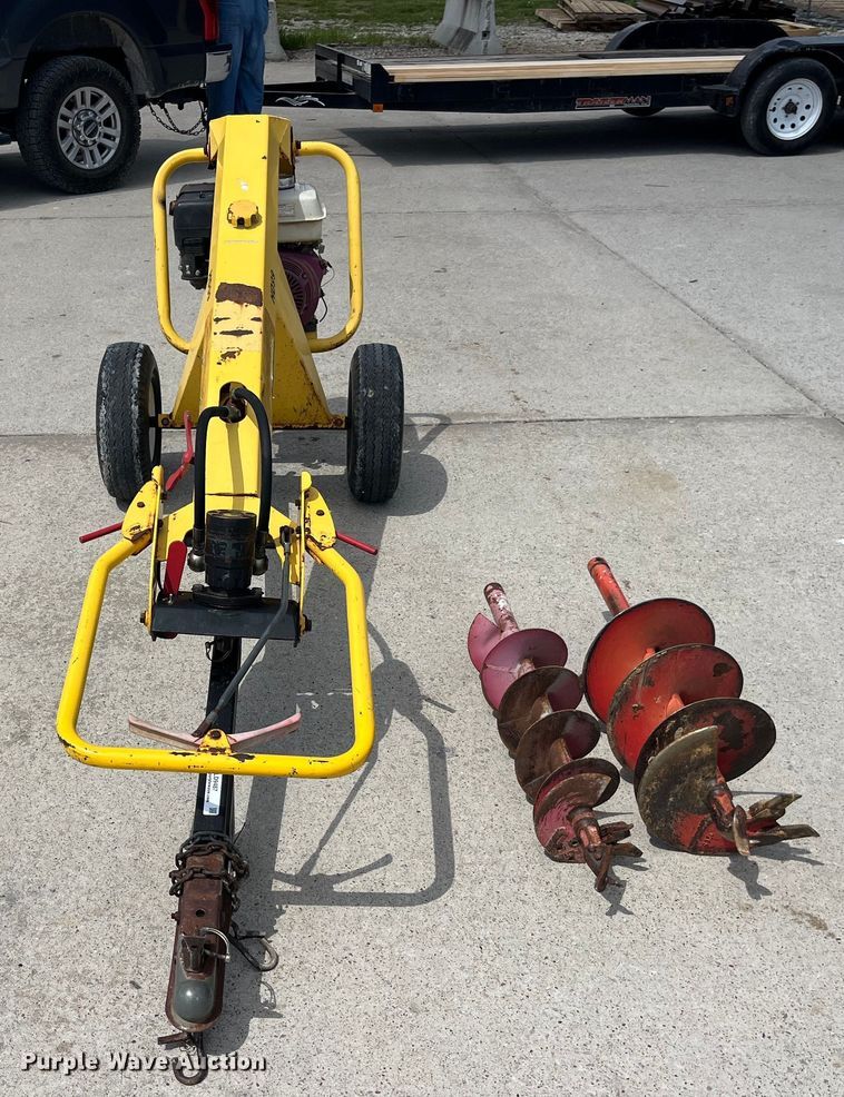 image for item LD9487 Ground Hog HD99-H post hole auger