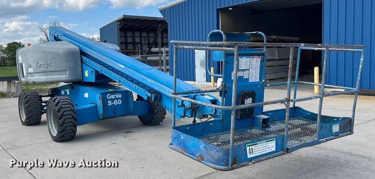 image for item LD9489 2005 Genie S-60 boom lift