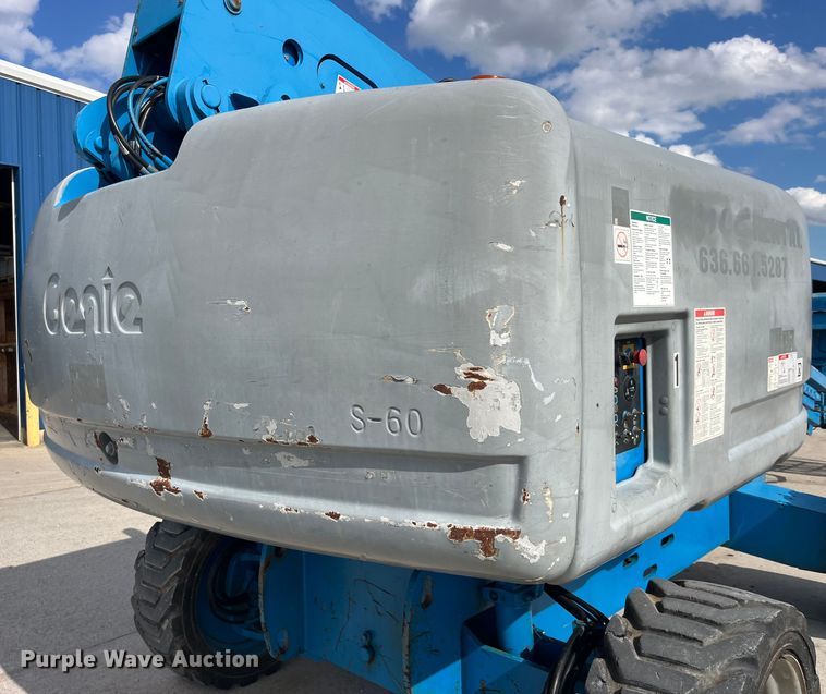 image for item LD9489 2005 Genie S-60 boom lift