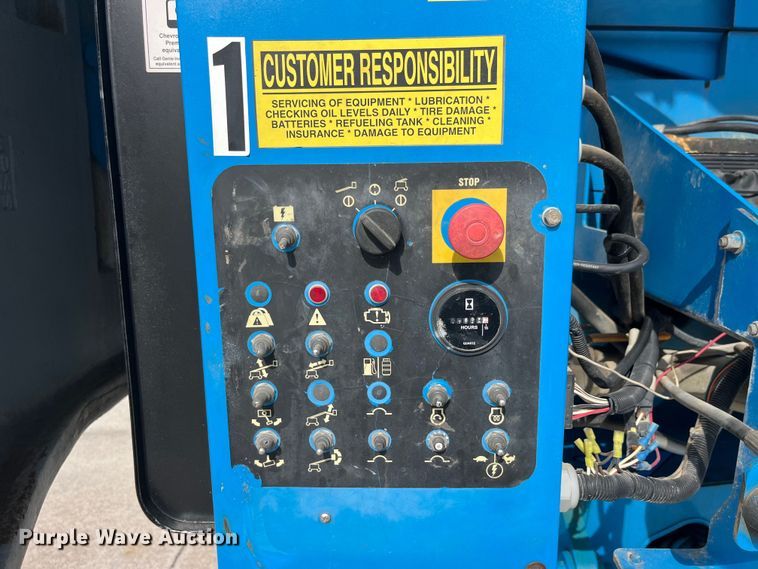 image for item LD9489 2005 Genie S-60 boom lift