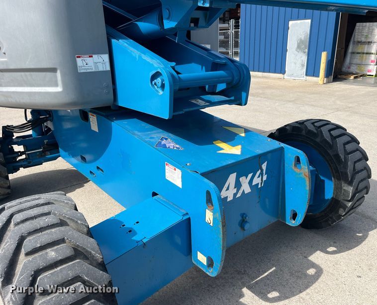 image for item LD9490 2006 Genie  S-65 boom lift
