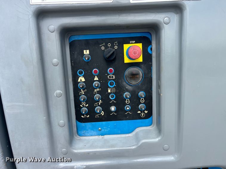 image for item LD9490 2006 Genie  S-65 boom lift