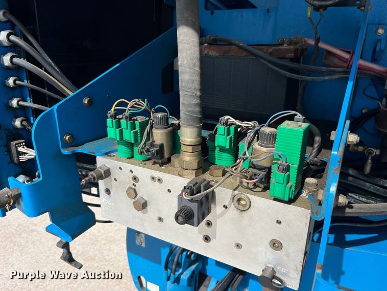 image for item LD9490 2006 Genie  S-65 boom lift