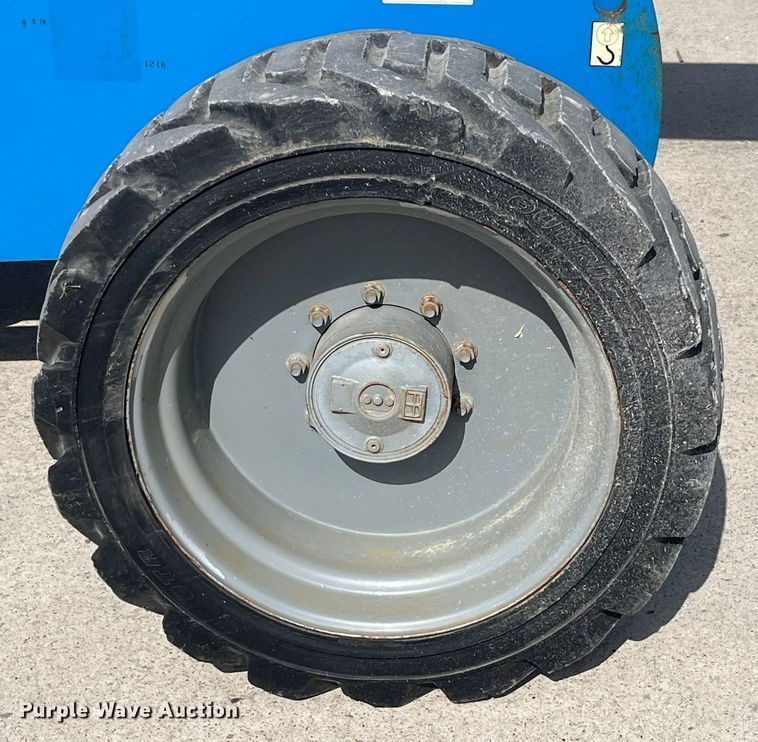 image for item LD9490 2006 Genie  S-65 boom lift