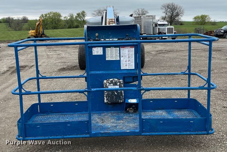 image for item LD9493 2013 Genie  S-85 boom lift