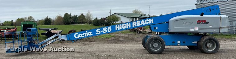 image for item LD9493 2013 Genie  S-85 boom lift