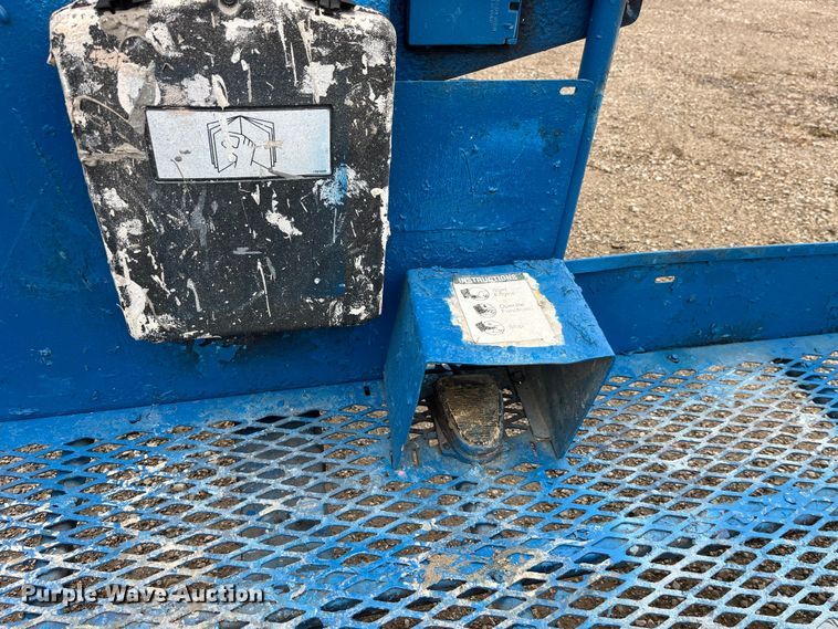 image for item LD9493 2013 Genie  S-85 boom lift