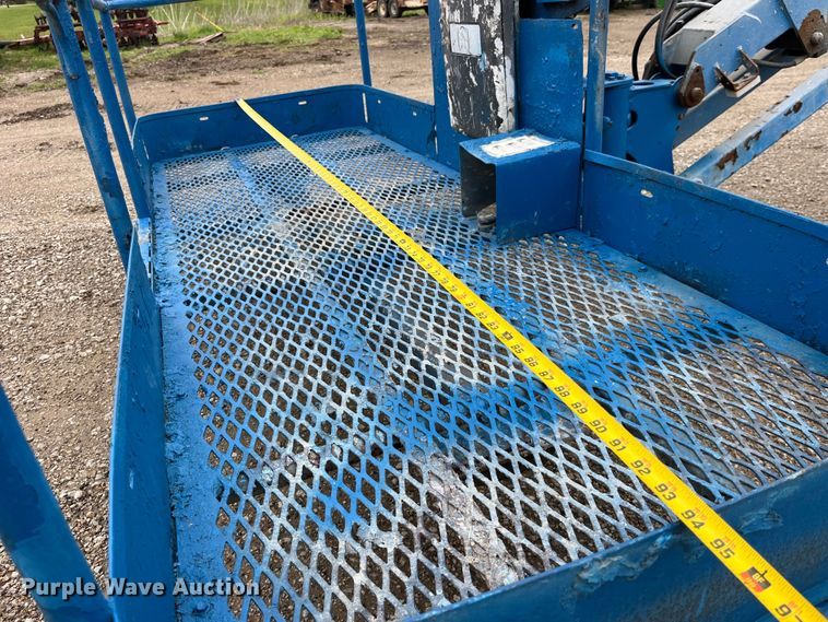 image for item LD9493 2013 Genie  S-85 boom lift