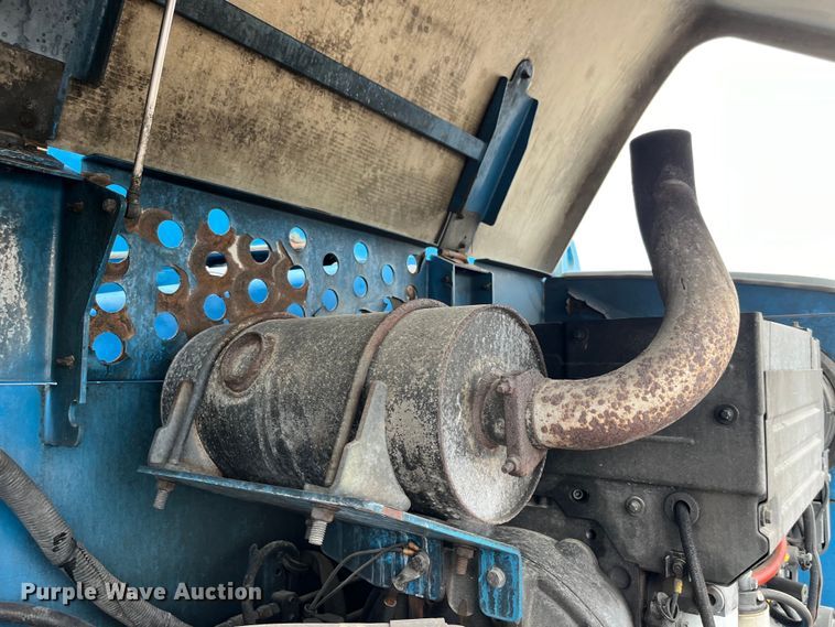 image for item LD9493 2013 Genie  S-85 boom lift