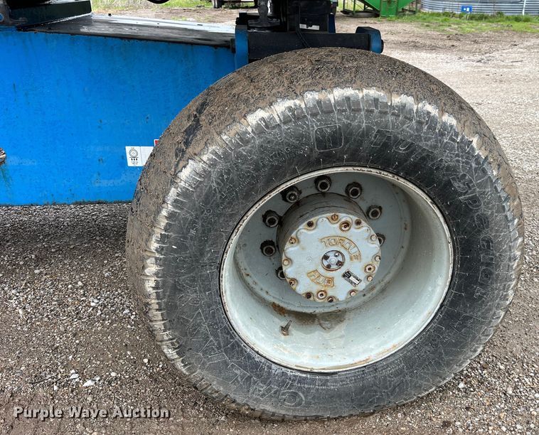 image for item LD9493 2013 Genie  S-85 boom lift