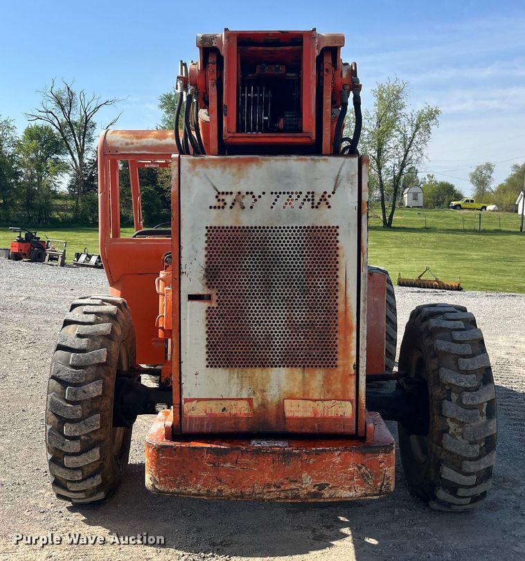 image for item LD9499 2003 Sky Trak 8042 telehandler