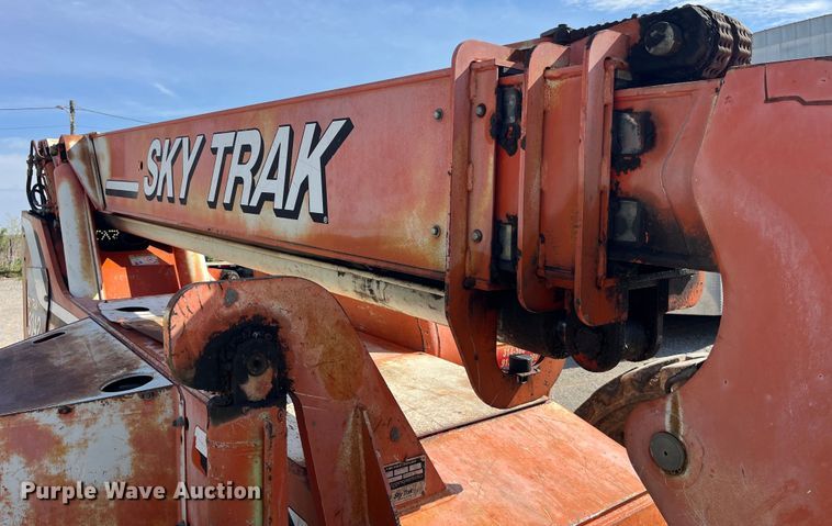 image for item LD9499 2003 Sky Trak 8042 telehandler