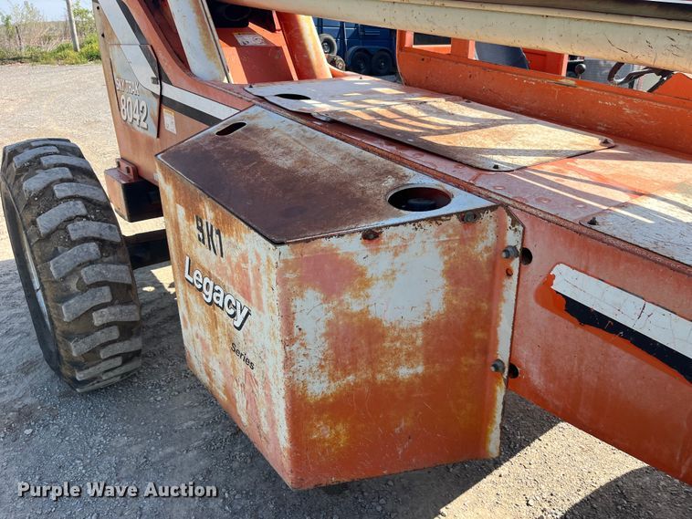 image for item LD9499 2003 Sky Trak 8042 telehandler