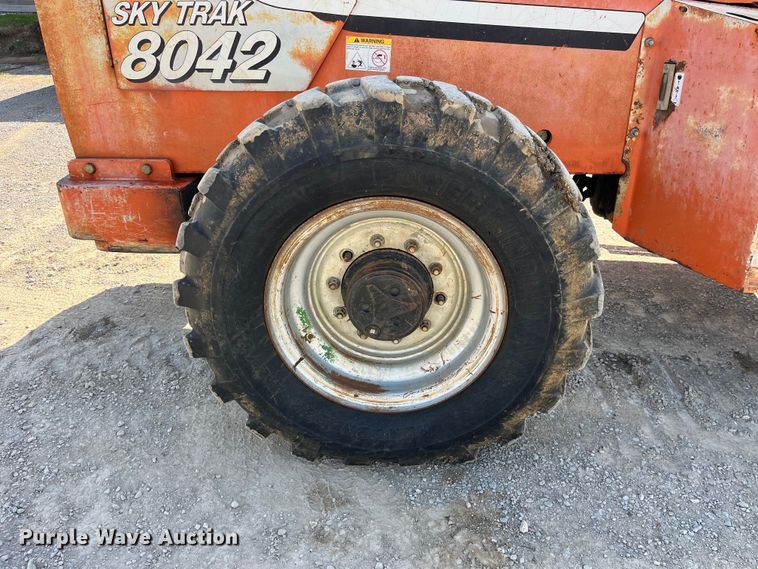 image for item LD9499 2003 Sky Trak 8042 telehandler