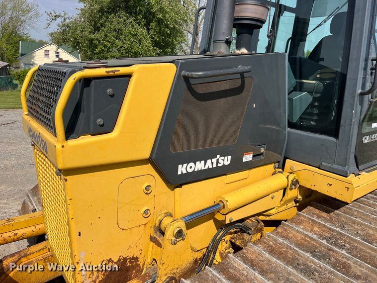 image for item LD9502 2006 Komatsu  D37PX-21A dozer