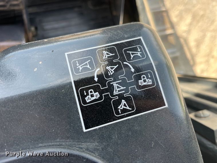 image for item LD9502 2006 Komatsu  D37PX-21A dozer