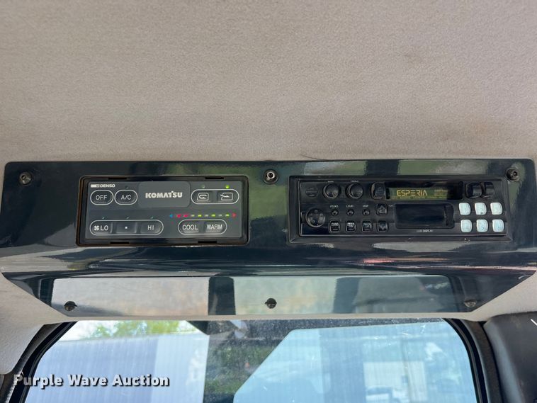 image for item LD9502 2006 Komatsu  D37PX-21A dozer