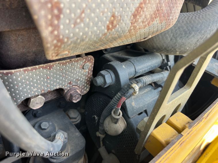 image for item LD9502 2006 Komatsu  D37PX-21A dozer