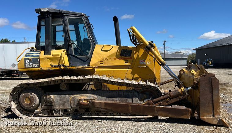 image for item LD9504 1996 Komatsu  D65EX-12 dozer