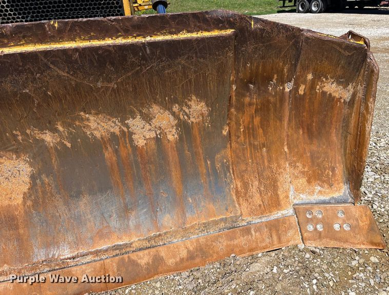 image for item LD9504 1996 Komatsu  D65EX-12 dozer