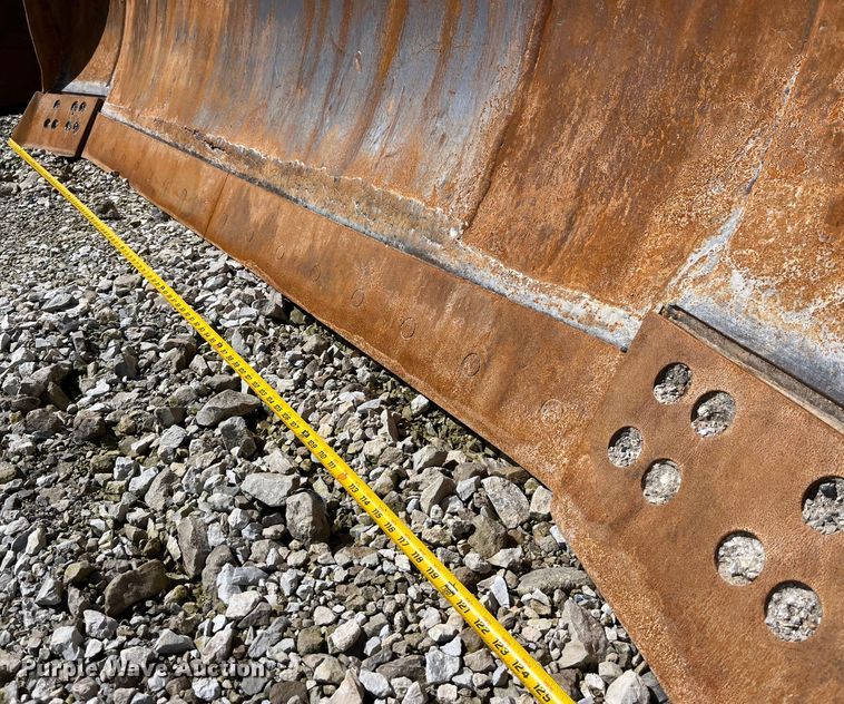 image for item LD9504 1996 Komatsu  D65EX-12 dozer