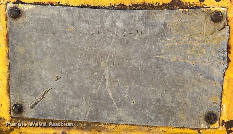 image for item LD9504 1996 Komatsu  D65EX-12 dozer