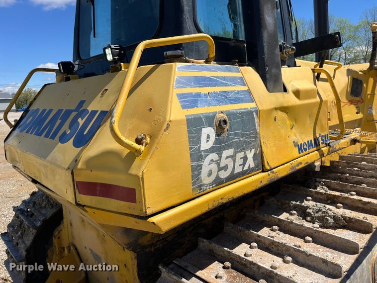 image for item LD9504 1996 Komatsu  D65EX-12 dozer