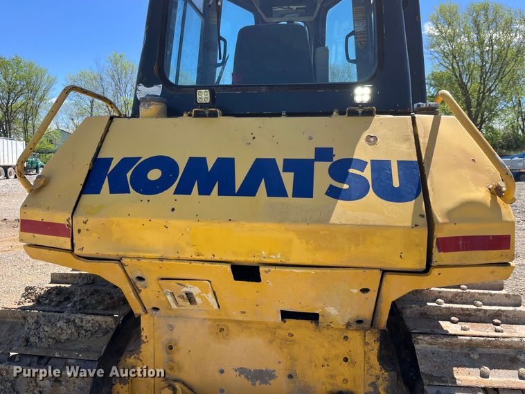 image for item LD9504 1996 Komatsu  D65EX-12 dozer
