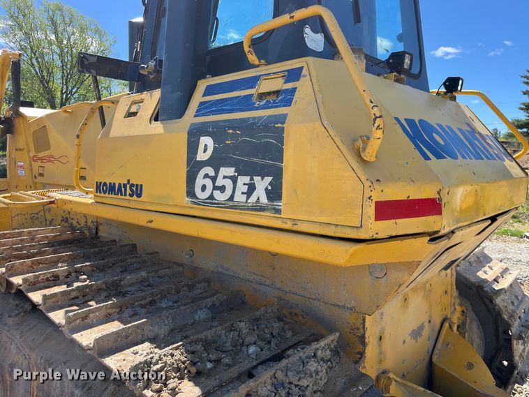 image for item LD9504 1996 Komatsu  D65EX-12 dozer