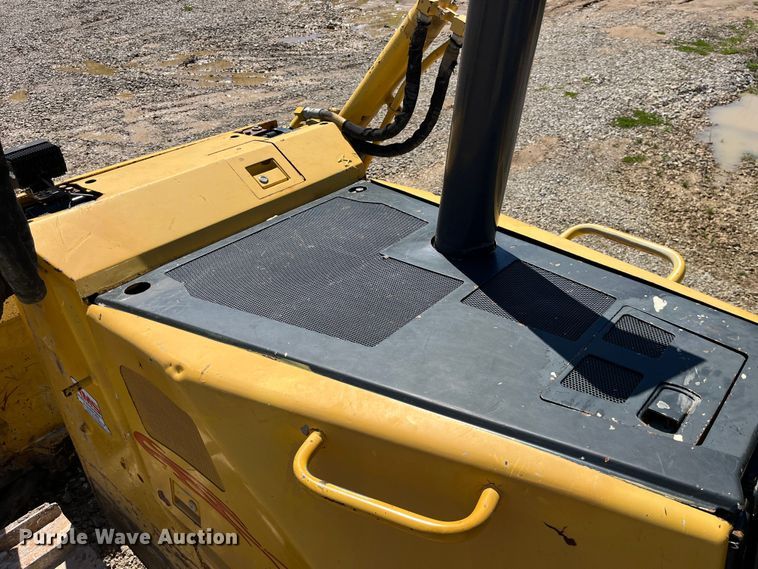 image for item LD9504 1996 Komatsu  D65EX-12 dozer