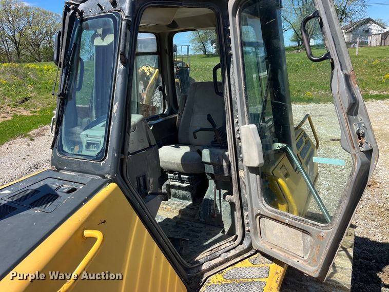 image for item LD9504 1996 Komatsu  D65EX-12 dozer