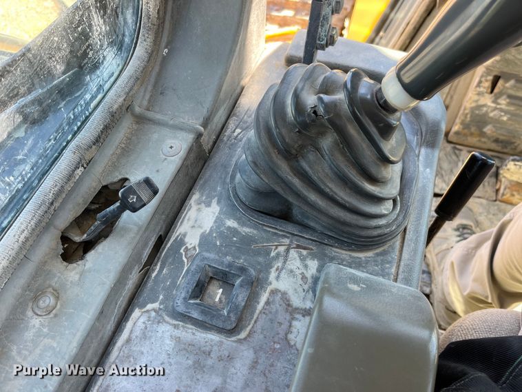 image for item LD9504 1996 Komatsu  D65EX-12 dozer