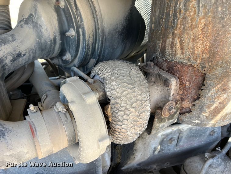 image for item LD9504 1996 Komatsu  D65EX-12 dozer