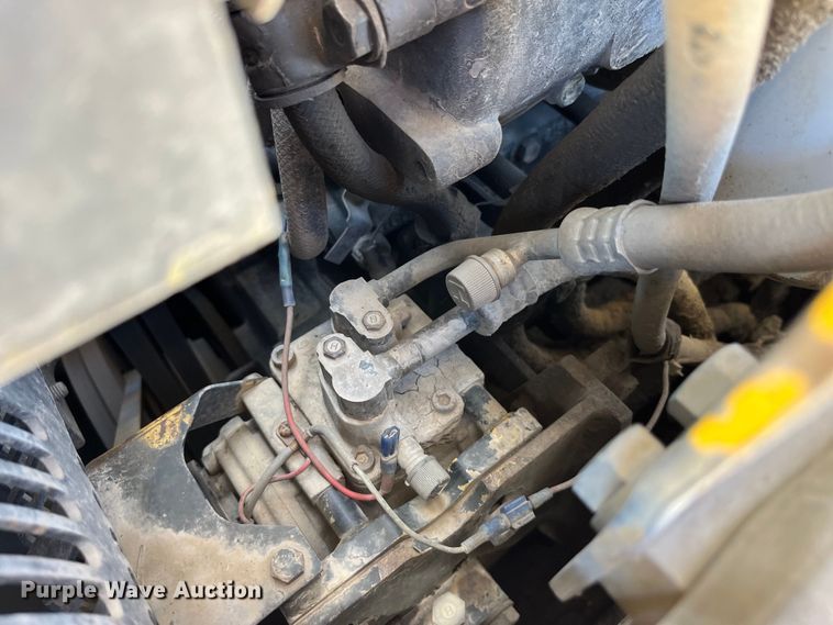 image for item LD9504 1996 Komatsu  D65EX-12 dozer