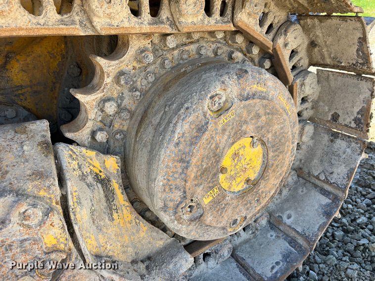image for item LD9504 1996 Komatsu  D65EX-12 dozer
