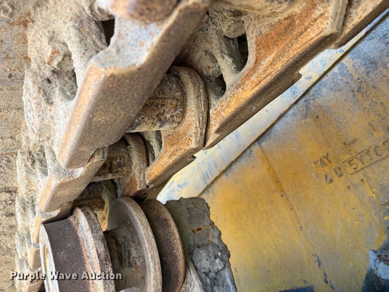 image for item LD9504 1996 Komatsu  D65EX-12 dozer