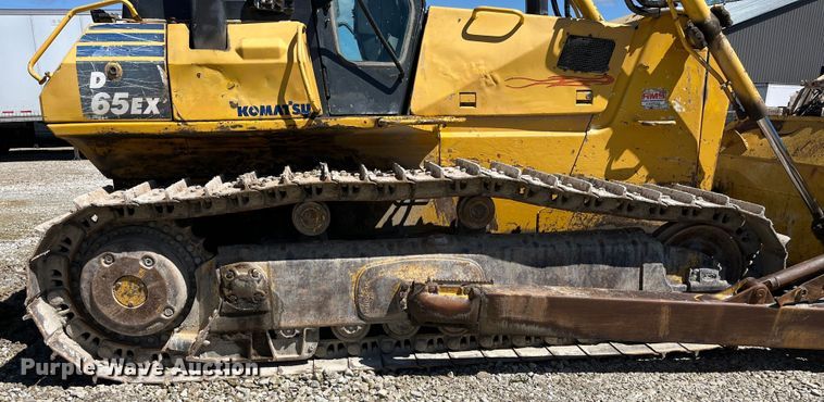 image for item LD9504 1996 Komatsu  D65EX-12 dozer