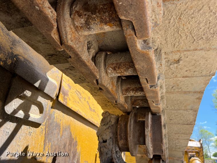 image for item LD9504 1996 Komatsu  D65EX-12 dozer