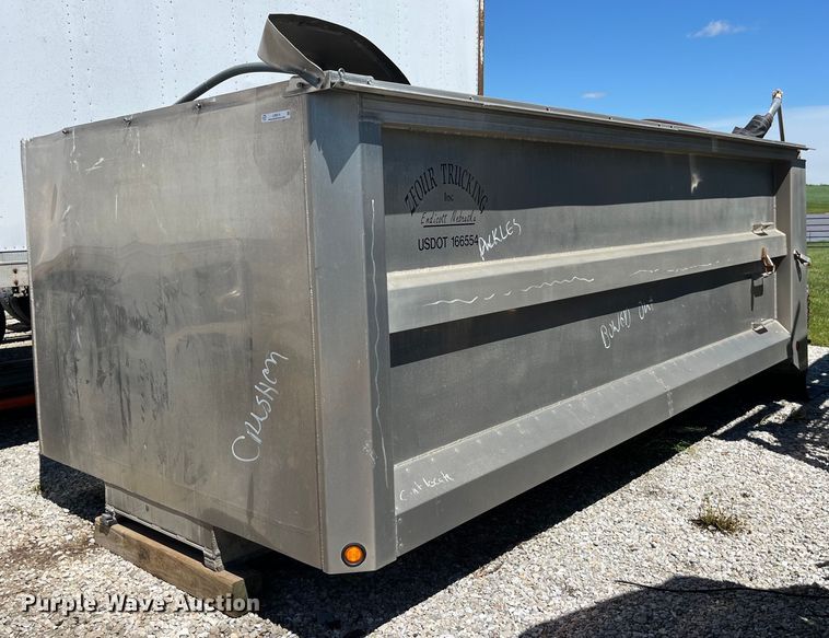 image for item LD9510 Dump truck bed